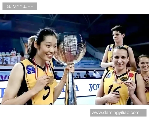 新疆籍土耳其足球明星的成长之路与国际赛场的辉煌成就 新疆籍土耳其足球明星的成长之路与国际赛场的辉煌成就