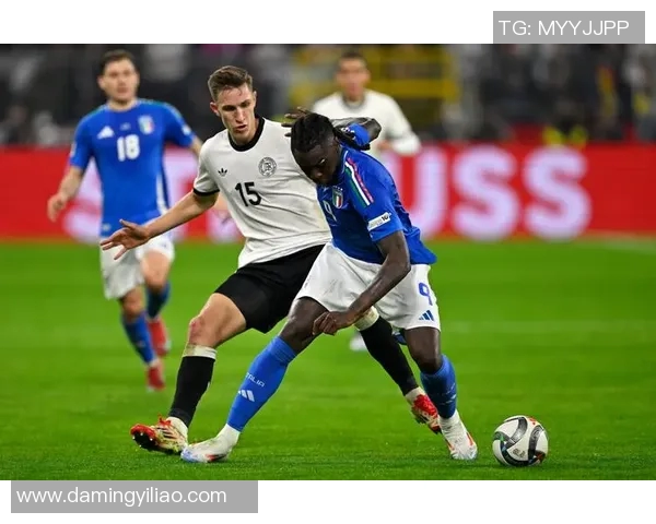 武汉足球队与广州足球队赛后复盘团队协作的成功与不足分析 武汉足球队与广州足球队赛后复盘团队协作的成功与不足分析